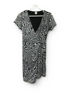 🖤 Y2K Mesh Monochrome Wrap Dress – Urban Outfitters 🖤 Size Small
